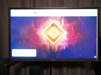 VAパネルで後悔。ゲームFPSはいいけど白っぽいし疲れるモニター