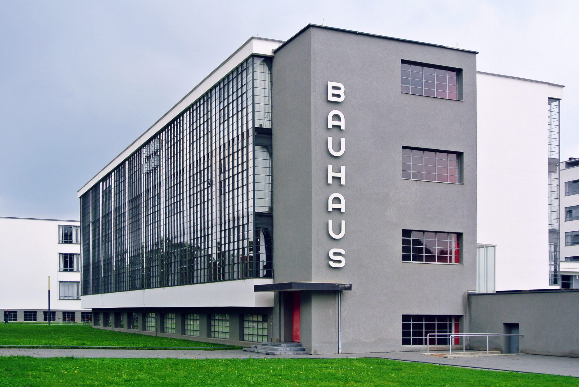 ファッション好きが選ぶ人気ブランドランキング】 Dessau Bauhaus Abstract Art Wall Retro Exhibition | Print アート・デザイン・音楽 - アート・デザイン・音楽