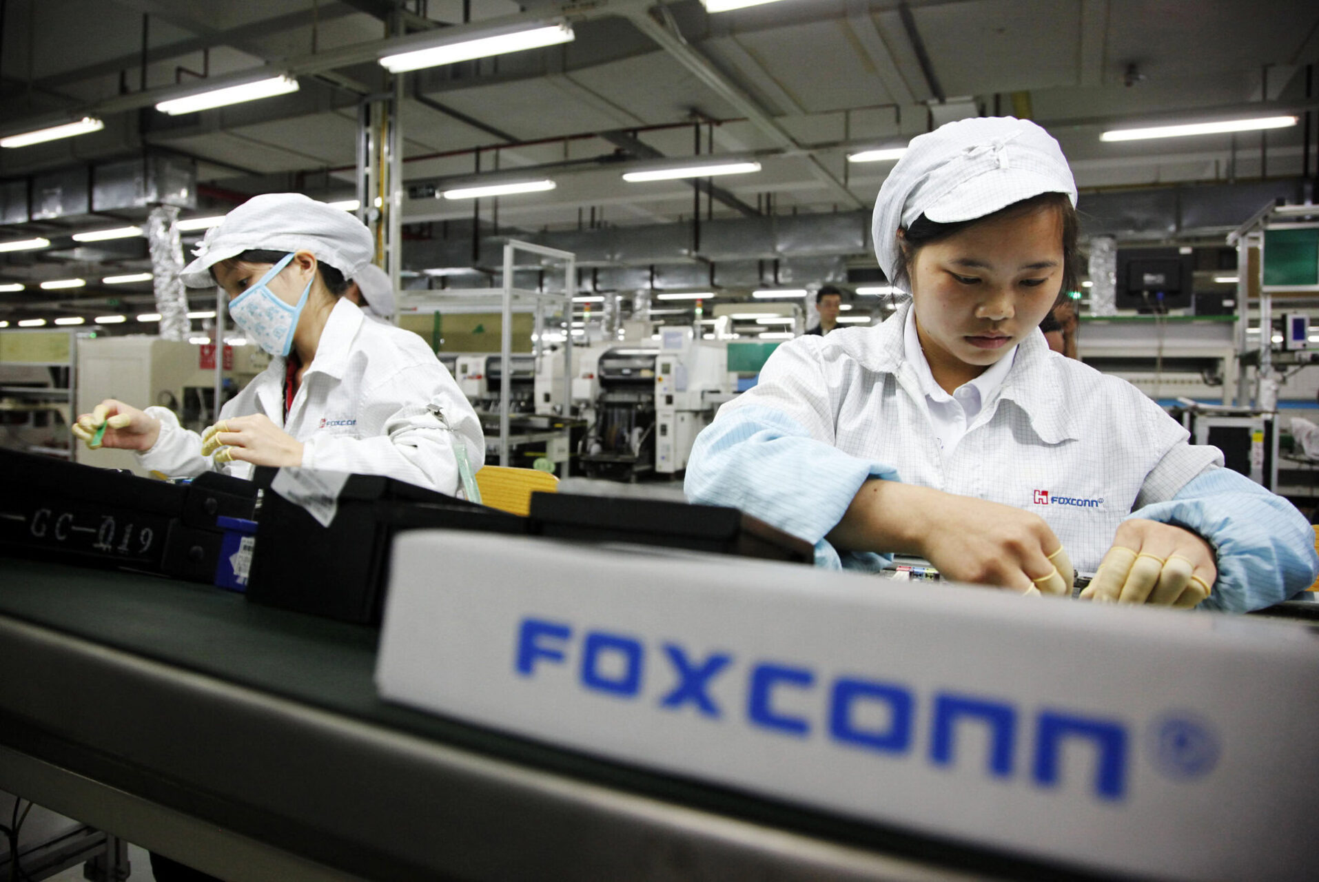 The rise of Hon Hai Technology Group (Foxconn) and Terry Gou, and shaking  the Apple shackles - Android Authority